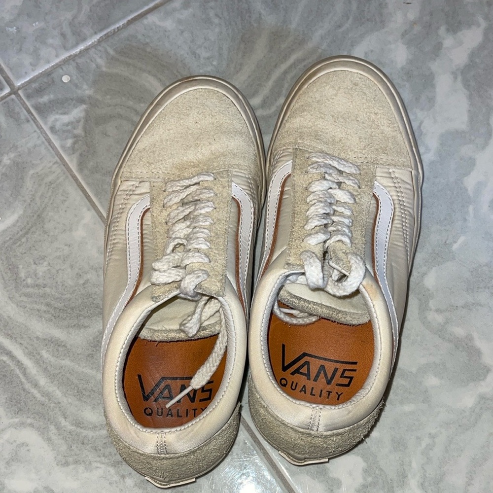 vans our legacy vintage vault sneakers
Size 6.5M